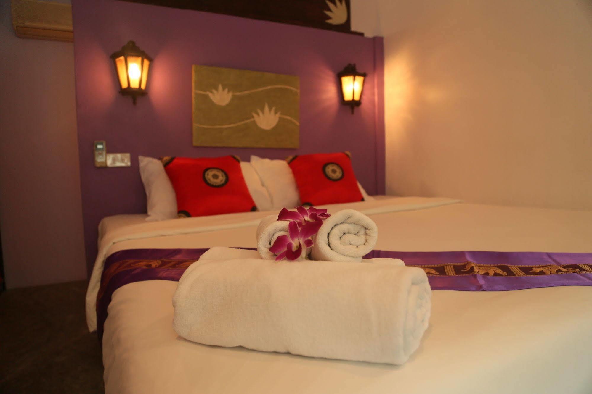 Boondaree Home Resort Kata Beach  Eksteriør billede