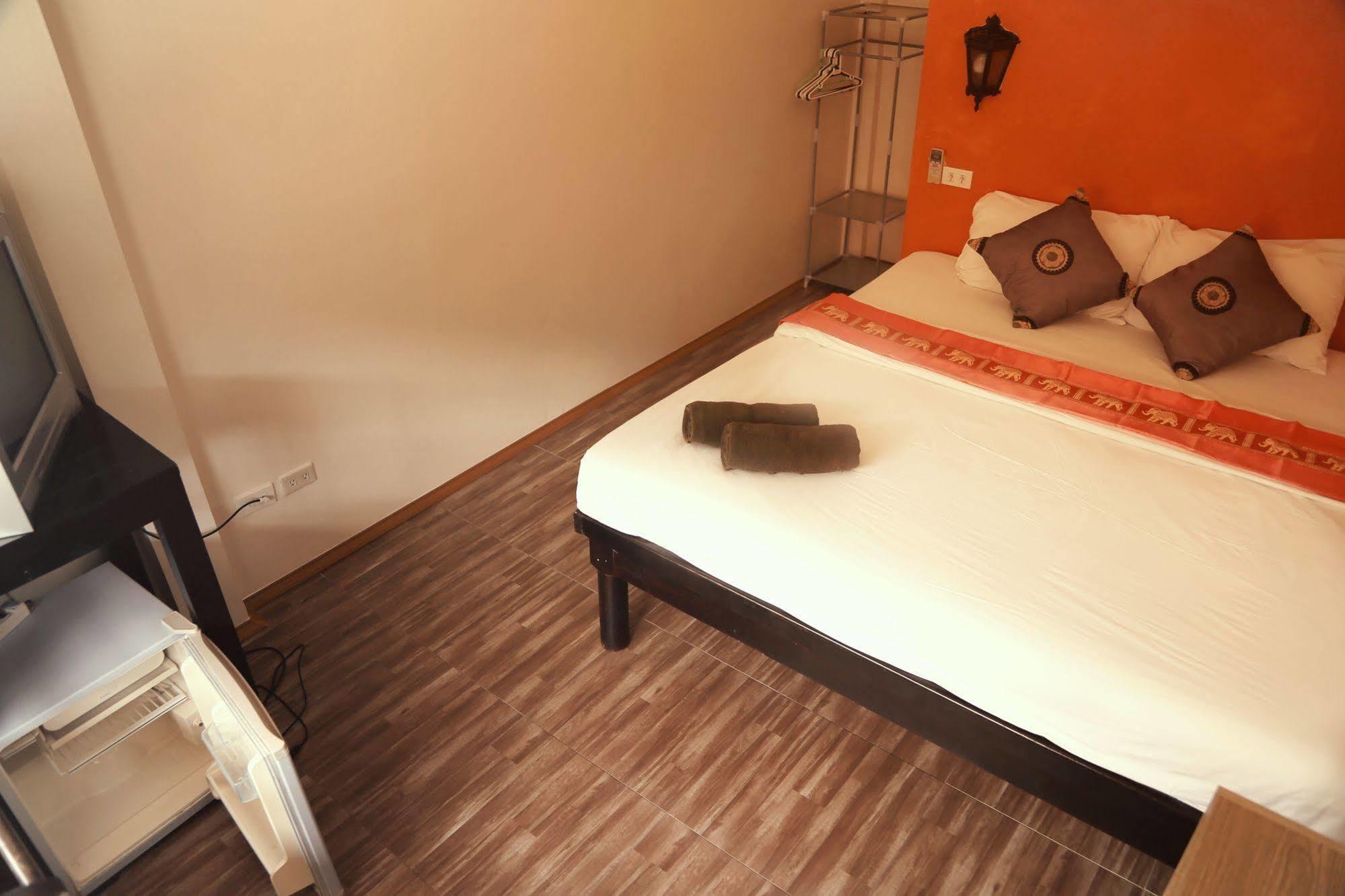 Boondaree Home Resort Kata Beach  Eksteriør billede